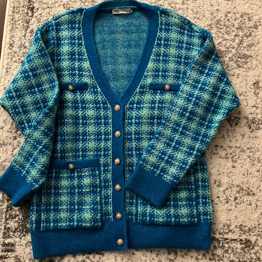 Zara sweater with pearl buttons